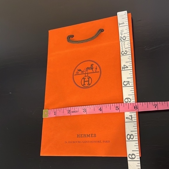 Hermes, Gant, Montblanc, Windsor and Moncler shopping bags, assorted sizes. NEW - Picture 6 of 16